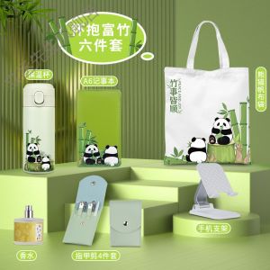 Luxury Panda Design Luggage Bag Gift with Customizable Logo Modern White Creative Gift for Guests Memorial Souvenir Client