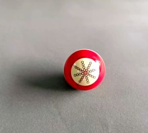 P 52.5/57.2mm Standard Training Cue Ball Billiard Ball Resin Material Red + White Double-Sided Ball Practice 10064