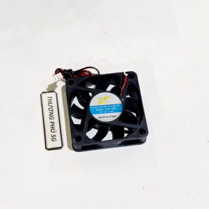 Quạt 6Cm Dày 1.5Cm / Điện áp DC 12V Loại 2 dây 2 Pin cắm (4.0mm x 5.5mm)