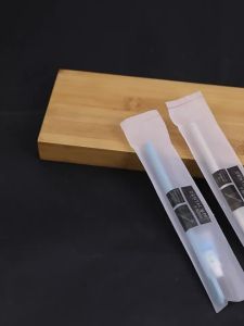 แปรงสีฟันแบบใช้แล้วทิ้งพร้อมยาสีฟัน ชุดแปรงสีฟันขนนุ่มสำหรับบ้านพัก ใช้ในบ้าน ขายส่ง