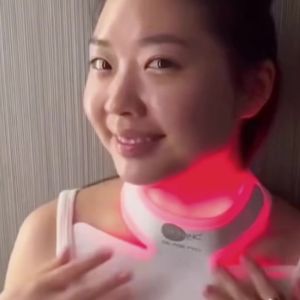 Skin Inc De-Age Pro LED Therapy Device + FREE Multi-Peptides Serum 20ml | Firm Lift & Smooth Face Neck Décolletage