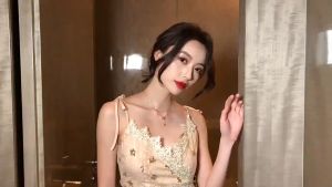 Ladamas Kalung Titanium Dengan Liontin Bulat Angka Romawi Untuk Harian Fashion Korea KT2