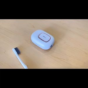Máy Khử Trùng Làm Khô Đầu Bàn Chải Đánh Răng Bằng Tia UVC Mini Cao Cấp - EuroHome