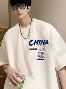 เสื้อยืดแขนสั้นผู้ชาย 100% คอตตอน สไตล์อเมริกัน หลวมๆ ลำลอง เทรนด์วัยรุ่น ฤดูร้อน 2025 เสื้อยืดแขนสั้นคอตตอนแท้