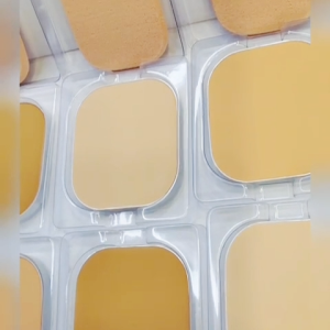 Three Beauties Yardley Make Up Compact Powder Pressed Face Powder Setting Powder Controls Shine & Smooths Complexion Lightweight & Breathable