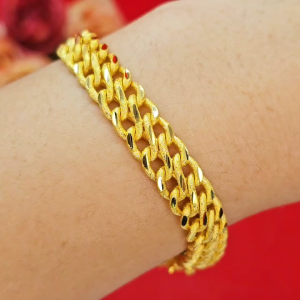 สร้อยข้อมือทองพ่นทราย เทียบเท่า 2 บาท ความยาว 7 7.5 8 นิ้ว ลายเลสโซ่คู่ตัดลาย ชุบทอง ดีไซน์สวย ดูดี แฟชั่น ใส่แทนของจริง