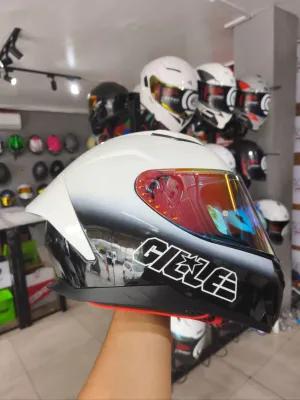 Gille Kerena fullface lightweight with day&night visor