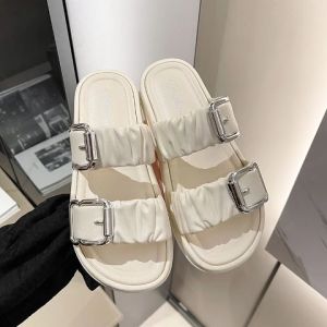 QZshop ฟิลเลอร์รองเท้าแตะแฟชั่น สำหรับผู้หญิง รุ่นนี้มาพร้อมสายคาดสุดน่ารัก ยางคุณภาพดี พื้นนุ่ม รีบมาตำกันจ้า