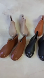 Sepatu Boots Korea Wanita Anti Air Kekinian