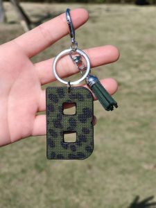 New Military Green PU Leather Handmade Oil Edge Letter Tassel Keychain Pendant Car Accessories Keychains Handbags Tassels