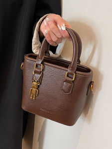 Spring Summer Retro Basket Bag Small Womens Crossbody Bucket Handbag Korean Style Commuting Water Bucket Bag
