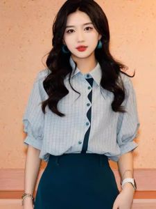 Áo Sơ Mi Nữ Tay Ngắn Mùa Hè 2025 Dáng Rộng Thời Trang Cổ Điển Giản Dị Màu Khối Thời Trang Thanh Lịch Chất Liệu Cotton Pha Trộn