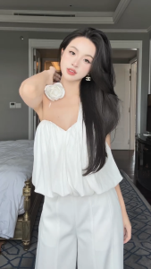 Set quần dài Khiết chất vải kate lạnh đứng form Quần dài ống xuông có túi hai bên áo cài hoa điểm trắng KS187