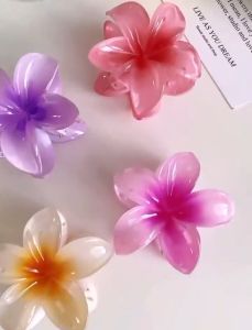 Hawaiian Colorful Flower Hairpin Beach Vacation Egg Flower Hair Clip Women Girl Plumeria Flower Beach Hairpin Barrettes Beach Hair Accessories