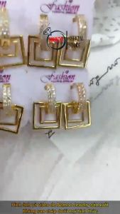 Bông Tai Nữ T2035 Thiết Kế Dáng Vuông Cá Tính Có Đính Đá Tinh Xảo Cực Thời Trang Namoo Jewelry