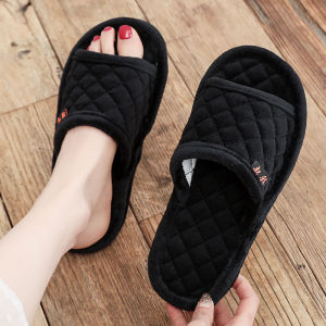 รองเท้าแตะผ้าขนแกะสำหรับในบ้านสไตล์เกาหลี รองเท้าแตะผู้ชายแบบสวมหัว หนังสัตว์สังเคราะห์ หัวเข็มขัด หัวเข็มขัดแบบหนา รองเท้าแตะแบบสวมสำหรับฤดูใบไม้ร่วงและฤดูหนาว