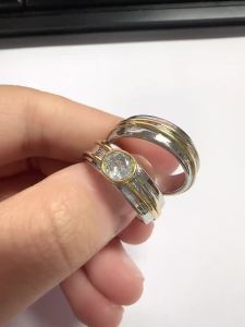 Huitan Simple Design Two Tone Ring for Women Inlaid Shiny CZ 2Pcs/Set Party Wedding Couple Accessories Vintage Versatile Jewelry