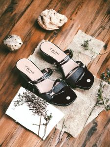 Sandal Fiona hak 5cm/sandal kondangan  /sandal  pesta