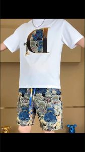 ฤดูร้อนตัวอักษรหมีเสื้อยืดแขนสั้นกางเกงขาสั้นชุด 2024 ใหม่ผู้ชายและผู้หญิงชุด