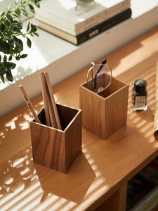 Japanese Style Wooden Square Pen Holder Office Desk Organizer Simple Storage Box High End Bookshelf Gift Decoration Accessories