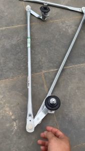 Thanh giằng gạt mưa đông phong 7-15 Tấn loại 3 mắt lắp cho các loại xe ô tô 3 càng gạt mưa