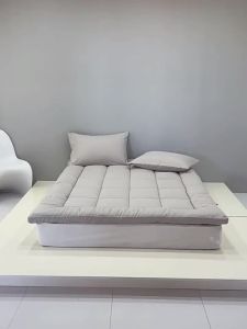 Nệm Dày Chống Thấm Nước Chống Ẩm Chống Bụi Gấp Được