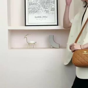 BLAUGRANA.ID // TAS SELEMPANG KULIT WANITA TERBARU 2023 TAS BAHU KULIT WANITA MODEL KEKINIAN TAS SELEMPANG KULIT WANITA LAGI VIRAL SLIND BAG KULIT WANITA LAGI TRANDY BAYAR DITEMPAT {COD}