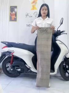 Váy chống nắng Kaki loại xẻ Եà chất liệu vải mềm mại co giãn tốt xòe to dài cố định bằng miếng dán kết hợp nút bấm
