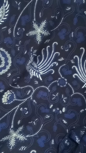 Kain Batik Tulis Katun Primis 25 x 115 Meter Wahyu Tumurun Navy