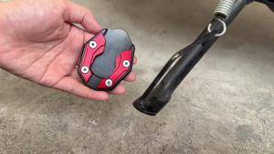 1PCS Universal CNC Modified Side Stand Shoes Flat Foot Extension Kickstand Pad for motorcycle