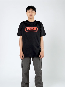 3Second Kaos Pria Lengan Pendek Regular Fit Katun Logo Script Smith OL-C930325
