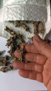 Móc khóa mặt dây chuyền tượng Quan Công - bằng kim loại 4cm x 1.5cm x 1.2cm