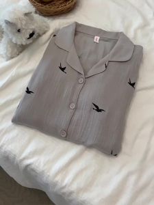 Tối thiểu được thiết kế ngắn tay in áo ngủ cho Womens mùa hè cổ áo Áo len khoác dáng dài ngủ lỏng mặc nhà Ăn mặc