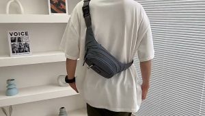 กระเป๋าคาดเอว กระเป๋าคาดเอวลําลองกันน้ํากันขโมยกระเป๋าคาดหน้าอกสําหรับเดินทางกลางแจ้ง