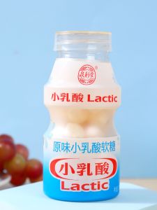 Qunlitang Small Lactic Acid Soft Candy Bulk Strawberry Flavored Cute Snacks Bottle Packaged Children Favorite Traditional Candy