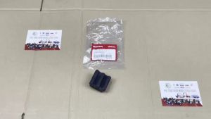 Cao su treo máy gắp sau Vario Click 2015 - 2021 chính hãng Honda - 50352-K59-A10