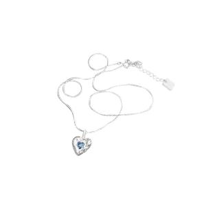 Fashionable Diamond Embedded Heart Necklace Minimalist Cool Style Clavicle Chain Luxury Personality High-End Feeling Pendant