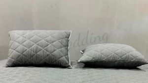 GB bedding โปรโมชั่น** ปลอกกันเปื้อนหมอน ** สีเทา **  ซองกันเปื้อนหมอน มีซิป ขนาด 20x30 นิ้ว เกรดเครื่องนอนโรงแรมรีสอร์ท