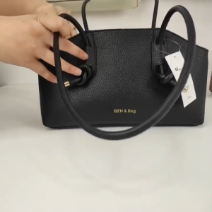 [BISA COD] 3029 Tas Beh Free paper bag + Tag Label Tas Selempang Wanita Fashion Terbaru