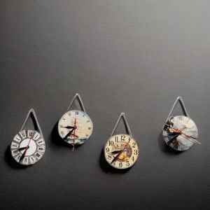 Jam dinding bulat gantung / Jam Custom / jam Bulat / hadiah anniversary / kado ulang tahun