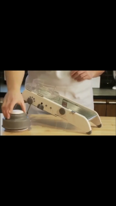 LMETJMA 18 ประเภทปรับ Mandoline Slicer สแตนเลสผัก Julienner เครื่องขูดหัวหอมเครื่องตัดมันฝรั่งเครื่องตัด KC0326