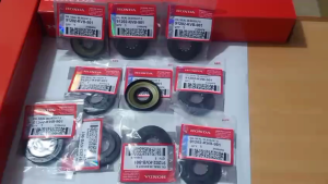 Seal Kruk AS Vario 110beAT Karbu Oil Seal (Seal Crankshaft Kiri)91202 KVB-901/20.8x52x7.6