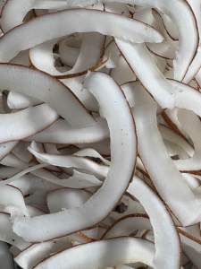 Dried coconutมะพร้าวอบแห้ง ไม่เติมสี ไม่เติมกลิ่น ไม่เติมหวาน ไม่มีวัตถุกันเสีย เนื้อมะพร้าวล้วนพร้อมส่ง