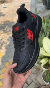 sepatu sneakers running pria wanita tlyle korean cocok buat olahraga dan jalan sepatu shoes kasual terbaru bisa COD