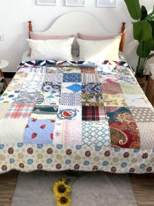 ผ้าห่มแบบ Old Fashioned Patchwork Handmade Quilt ผ้าคลุมเตียงสไตล์ชนบท ผ้าห่มสำหรับพ่อแม่ ผ้าห่มสำหรับพ่อแม่
