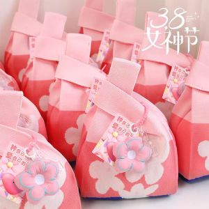 กระเป๋าถือถักผ้าโพลีเอสเตอร์ขนาดเล็กสำหรับวันแม่ วันสตรี 38 ปี กระเป๋าถือผ้าถักแบบใช้งานได้จริงที่มีความทนทานและเป็นมิตรต่อสิ่งแวดล้อม