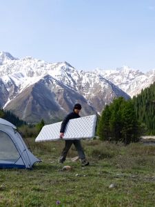 Matras Angin Lipat Ultralight R 8.8 Naturehike CNK2450WS015 Matras Tiup Camping Outdoor Kasur Lipat