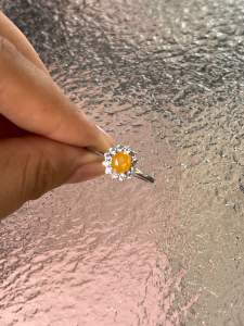 🇲🇾鸡蛋花开在指间，黄翡戒指，天然翡翠A货带证书