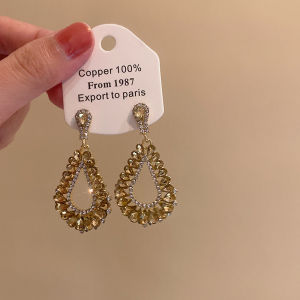 ต่างหูรูปเพชรสีทองหรูหราสำหรับผู้หญิง ต่างหูแบบตกแต่งลูกไม้แบบพิเศษสำหรับผู้หญิง แฟชั่นฤดูใบไม้ผลิและฤดูร้อน