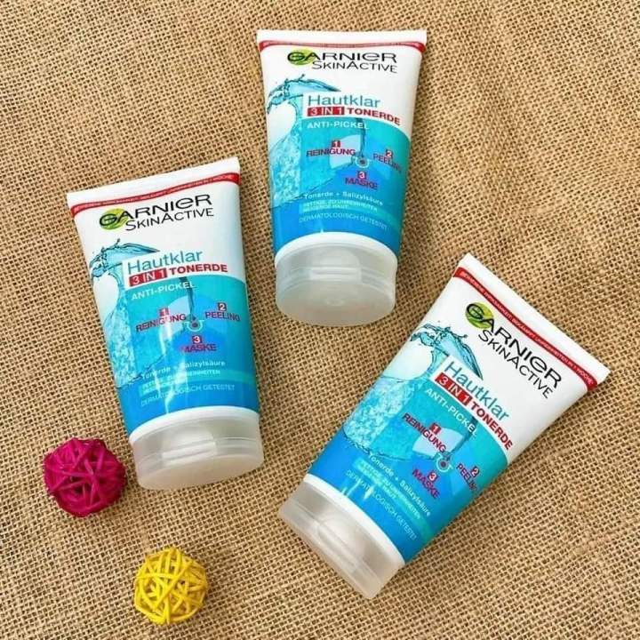 Sữa rửa mặt Garnier 3 in 1 của Đức hộp 150 ml có hạt matxa